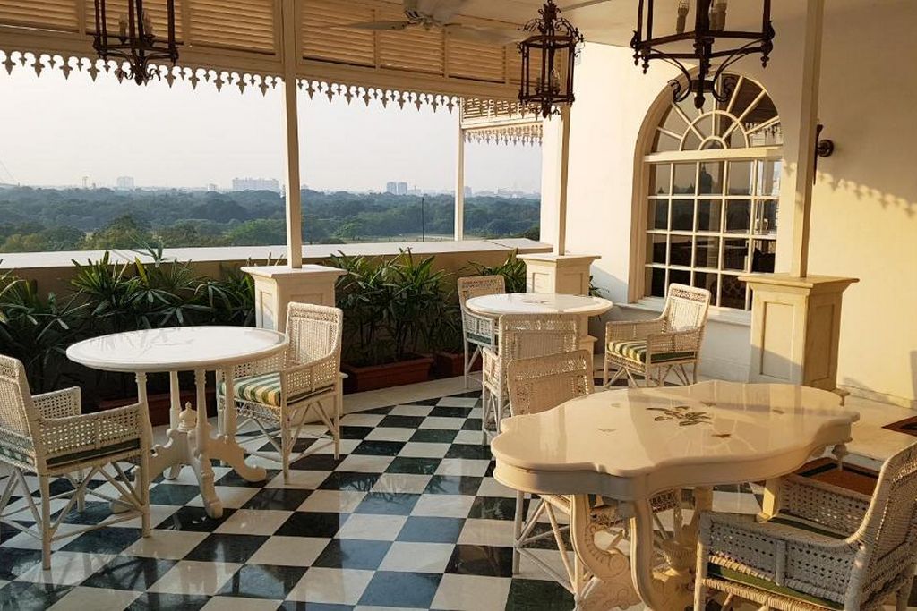 Illustration of Green Penthouse Apartments With African Safari Style