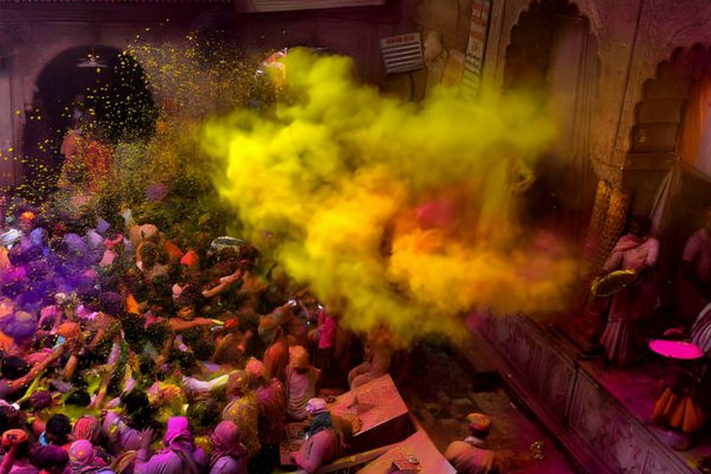 holi