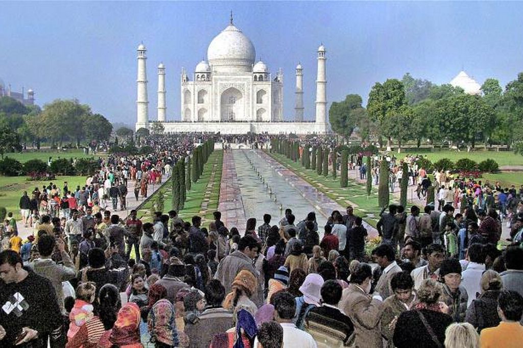taj mahotsav