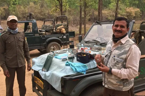 Breakfast in the jungle